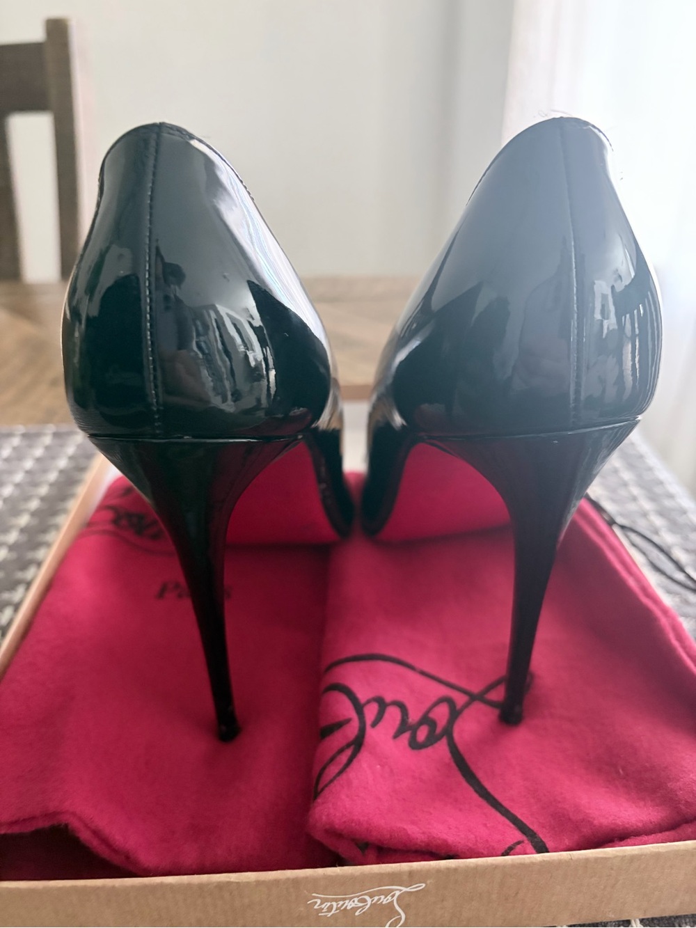 Christian Louboutin Black Patent Pointed Iriza 100 Pumps with Red Sole - Picture 2 of 7